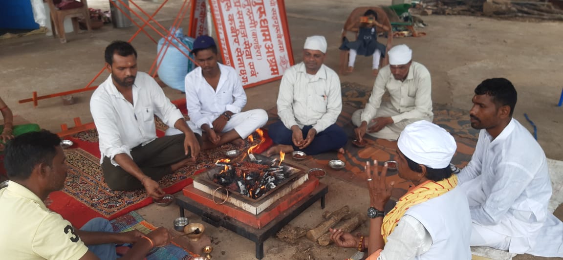 आज सदगुरु धाम आश्रम तुलसी बाराडेरा रायपुर में अमावस्या पूजा संपन्न हुआ