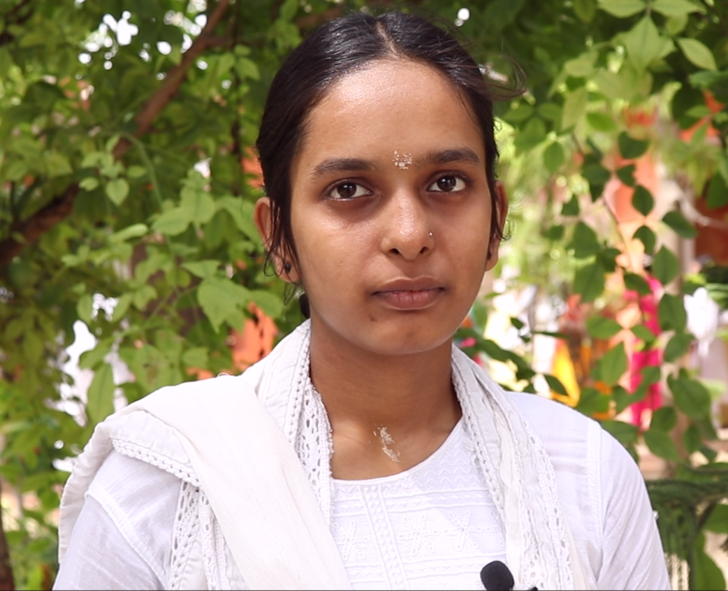 मीनाक्षी, MEDICAL STUDENT (NEET ASPIRANT)